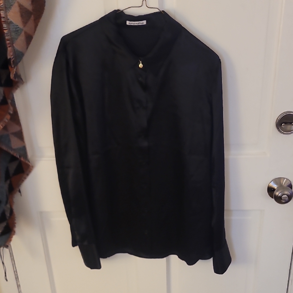 Reformation Black Silk Top. Hasnt Been Worn.